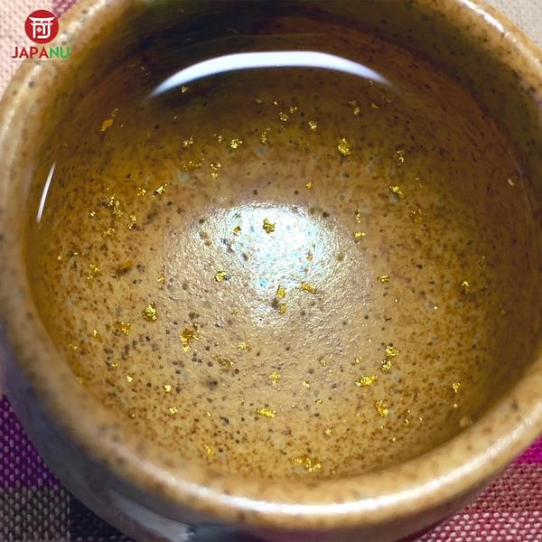 Cách Uống Rượu Sake Vảy Vàng Kinryu No Mai Junkinpakuiri