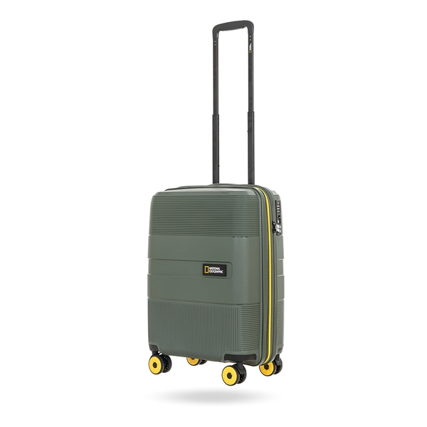Vali National Geographic N221HA