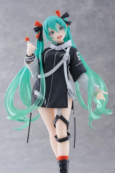 Mô hình Anime Hatsune Miku - Vocaloid - Hatsune Miku Fashion Series - Punk (Taito) Chính Hãng