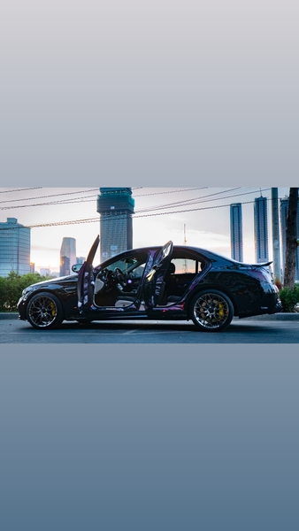 Mercedes C300 wrap ngoại thất đen bóng - Full Sườn Nhật Cổ Mercedes C300 wrap ngoại thất đen bóng - Full Sườn Nhật Cổ