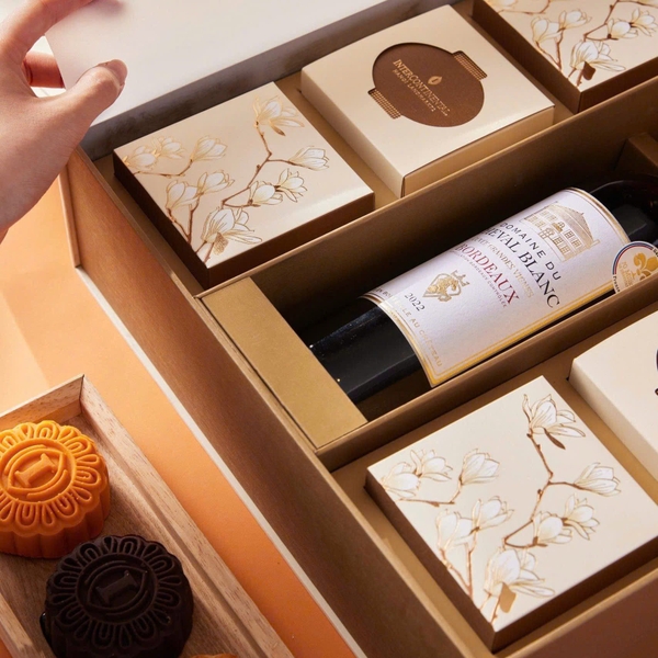 Hộp quà trung thu Luxury Box INTERCONTINENTAL HANOI