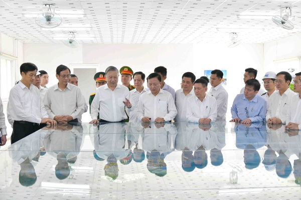 Party General Secretary To Lam Visits and Inspects Economic, Cultural, and Social Facilities in Ninh Thuan