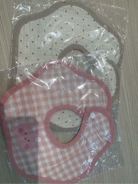 Yếm hoa bunny