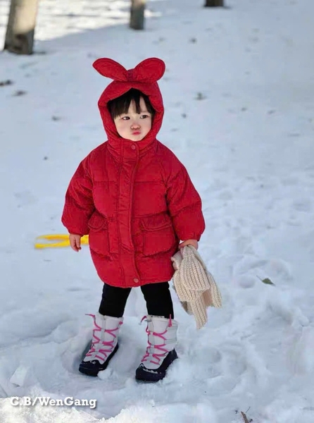 Áo phao qccc dáng dài kèm khăn đỏ, nâu cho bé ( 90-130)