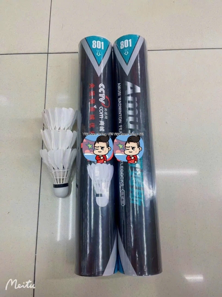 Ống Cầu Lông Amusi 801 (12 Quả/Ống; 50 Ống/ Thùng)