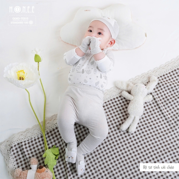 Bộ sơ sinh cài chéo Hrnee 0-3M