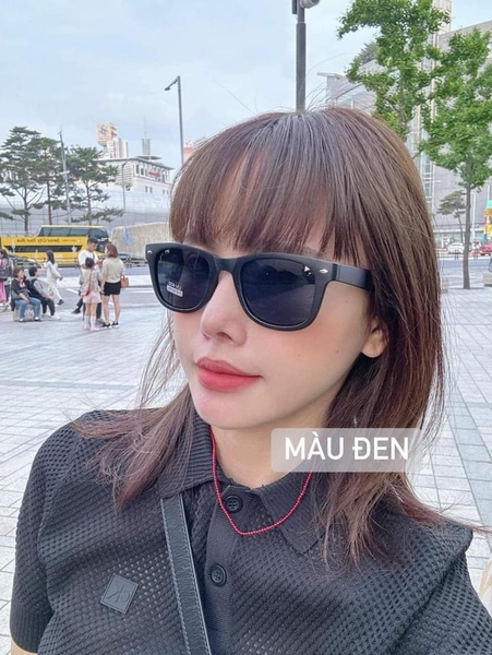 Kính râm gấp gọn Daiso 2 màu chống UV400