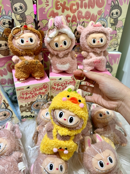 Móc khoá Labubu size 17cm kèm quần áo 5 mẫu