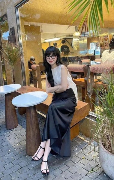 Chân váy lụa màu ĐEN Tommy Hilfiger