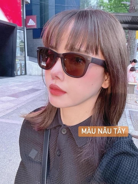 Kính râm gấp gọn Daiso 2 màu chống UV400