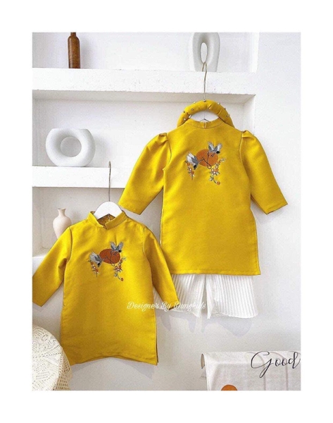 Áo dài gấm vàng 2 mẫu bé trai bé gái