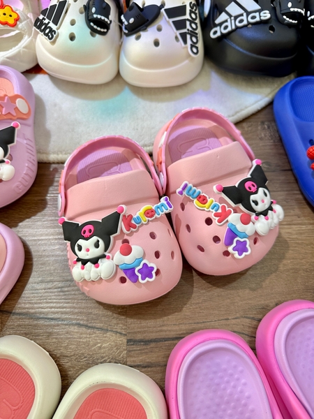 Dép sục crocs Kuromi 3 màu trắng, hồng, tím