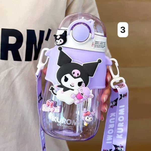 Bình nước có ống hút, kèm dây đeo mẫu Kuromi, My Melody, Cinnamoroll