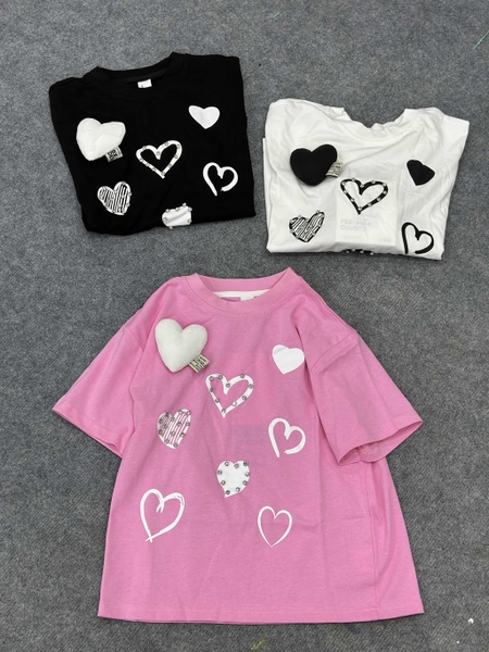 Áo phông cộc tay gắn họa tiết trái tim 3 màu trắng, hồng, đen