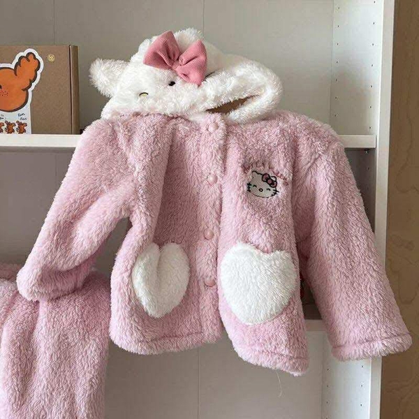 Bộ ngủ bông có mũ Hello kitty màu hồng