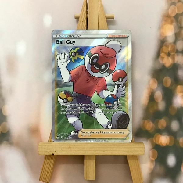 Thẻ hình Pokemon Ball Guy 065/072 - Lá bài Shining Fates Full Art Ultra Rare tiếng Anh chính hãng