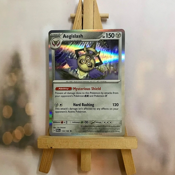 Thẻ hình Pokemon Aegislash 134/182 - Lá bài lẻ Scarlet Violet Paradox Rift Holo Rare Reverse Holo tiếng Anh ảnh 3