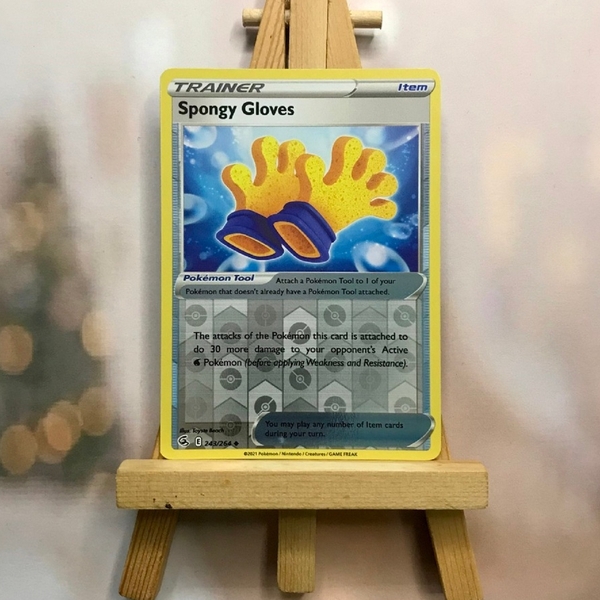 Thẻ hình Pokemon Spongy Gloves 243/264 - Lá bài lẻ Fusion Strike Uncommon Reverse Holo tiếng Anh chính hãng ảnh 2