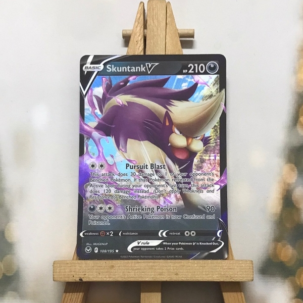 Thẻ hình Pokemon Skuntank V 108/195 - Lá bài lẻ Silver Tempest Ultra Rare tiếng Anh chính hãng ảnh 2