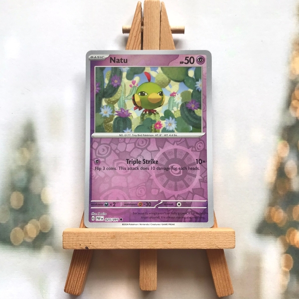 Thẻ hình Pokemon Natu 025/091 - Lá bài lẻ Paldean Fates Common Reverse Holo tiếng Anh chính hãng