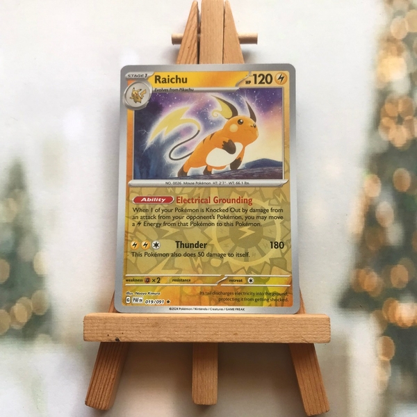 Thẻ hình Pokemon Raichu 019/091 - Lá bài lẻ Paldean Fates Uncommon Reverse Holo tiếng Anh chính hãng