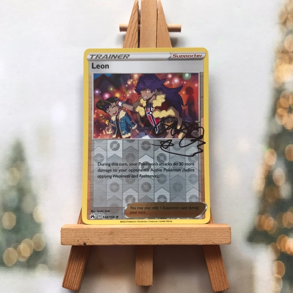 Thẻ hình Pokemon Leon 134/159 - Lá bài lẻ Crown Zenith Signature Rare Reverse Holo tiếng Anh chính hãng