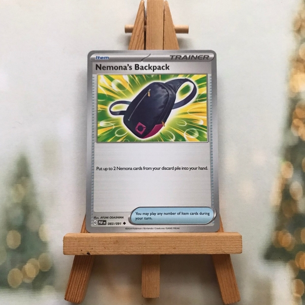 Thẻ hình Pokemon Nemona's Backpack 083/091 - Lá bài lẻ Paldean Fates Uncommon Reverse Holo tiếng Anh chính hãng ảnh 4