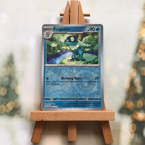 Thẻ hình Pokemon Frogadier 057/167 - Lá bài Scarlet&Violet Twilight Masquerade Common Reverse Holo tiếng Anh chính hãng