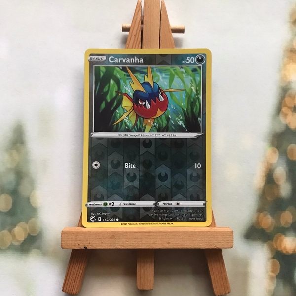 Thẻ hình Pokemon Carvanha 162/264 - Lá bài Sword & Shield: Fusion Strike Common Reverse Holo tiếng Anh chính hãng