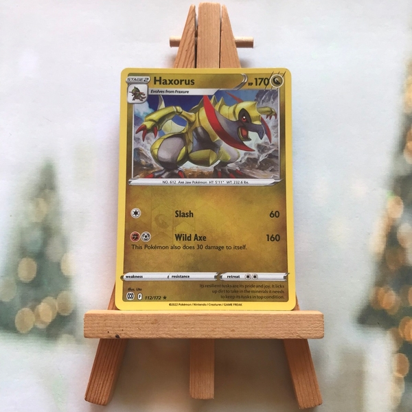 Thẻ hình Pokemon Haxorus 112/172 - Lá bài Brilliant Stars Rare Reverse Holo tiếng Anh chính hãng