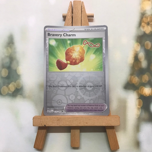 Thẻ hình Pokemon Bravery Charm 173/193 - Lá bài lẻ Paldea Evolved Uncommon tiếng Anh chính hãng ảnh 2