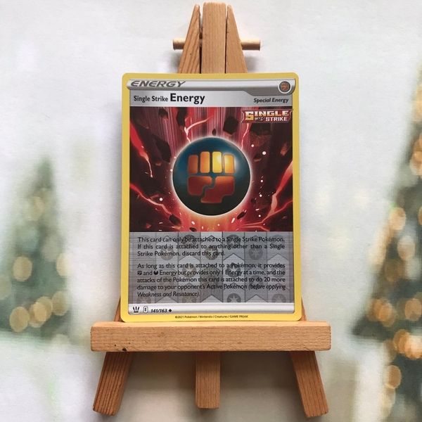 Thẻ hình Pokemon Single Strike Energy 141/163 - Lá bài lẻ Battle Styles Uncommon Reverse Holo tiếng Anh chính hãng
