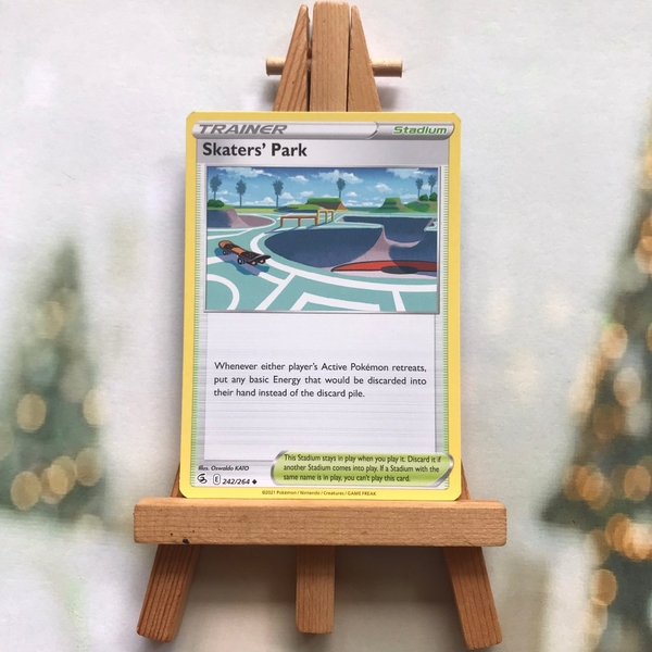 Thẻ hình Pokemon Skaters' Park 242/264 - Lá bài lẻ Fusion Strike Uncommon Reverse Holo tiếng Anh chính hãng ảnh 2