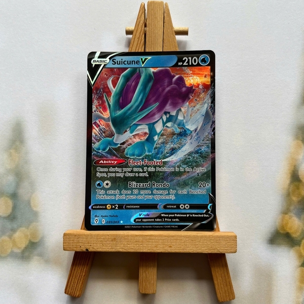 Thẻ hình Pokemon Suicune V - 031/203 - Lá bài lẻ Evolving Skies Ultra Rare tiếng Anh chính hãng ảnh 2
