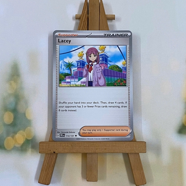 Thẻ hình Pokemon Lacey 114/131 - Lá bài lẻ Prismatic Evolutions Uncommon Reverse Holo tiếng Anh chính hãng