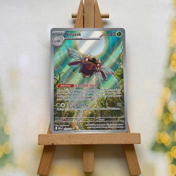 Thẻ hình Pokemon Ninjask 137/132 - Lá bài lẻ Mega Evolution Illustration Rare tiếng Anh chính hãng