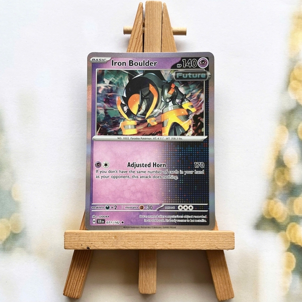 Thẻ hình Pokemon Iron Boulder 071/142 - Lá bài lẻ Stellar Crown Rare Reverse Holo tiếng Anh chính hãng ảnh 2