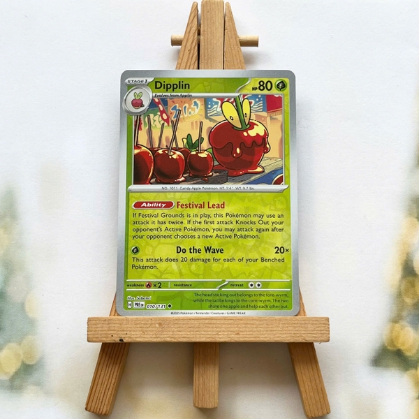 Thẻ hình Pokemon Dipplin 010/131 - Lá bài lẻ Prismatic Evolutions Uncommon Reverse Holo tiếng Anh chính hãng