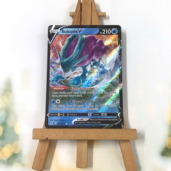 Thẻ hình Pokemon Suicune V - 031/203 - Lá bài lẻ Evolving Skies Ultra Rare tiếng Anh chính hãng