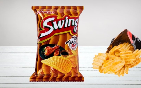 Snack Khoai Tây Swing vị Gà Teriyaki Osaka gói 52g