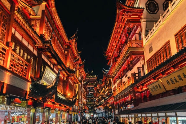 Miếu Thành Hoàng – Điểm du lịch tâm linh cổ kính giữa thành phố Thượng Hải hoa lệ