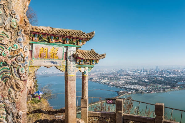 Khu thắng cảnh Tây Sơn – Hòn ngọc của cao nguyên Vân Nam