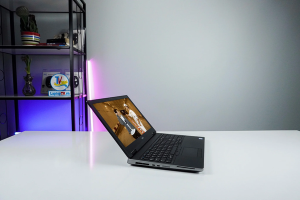 Laptop cũ Dell Precision 7520 Core i7-7920HQ | 16GB | 256GB | M2200M | 15.6 inch FHD