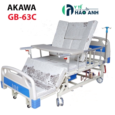 Giường y tế đa chức năng 4 tay quay AKAWA GB-63C có bô, bàn ăn, chậu gội đầu