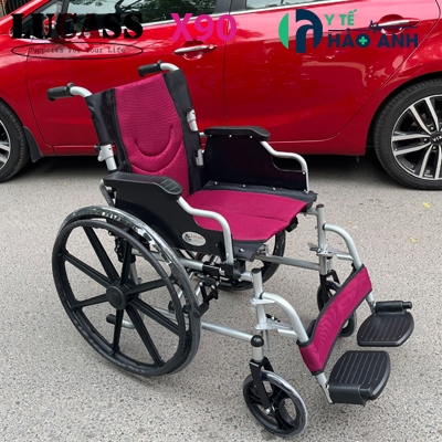 Xe lăn Lucass X90 bánh đúc