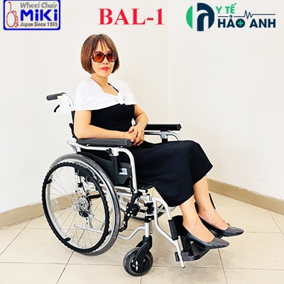 Xe lăn Miki BAL-1 khung hợp kim nhôm cao cấp Xe lăn Miki Nhật Bản BAL-1