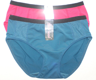 Quần lót Sister 831-XL trơn hở sườn