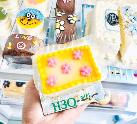 Bánh gato kem tươi mini H3Q Miki làm từ bơ sữa New Zealand (8x5x6cm)