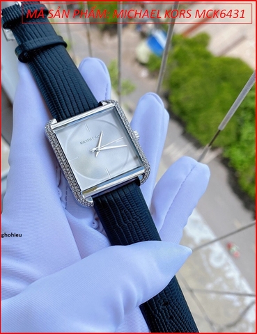 Đồng hồ Nữ Michael Kors Mặt Vuông Đính Đá Dây Da (32x32mm)