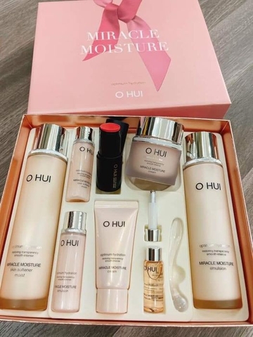 Bộ dưỡng Ohui hồng Ohui Miracle Moisture Special Set 8SP T8/2021